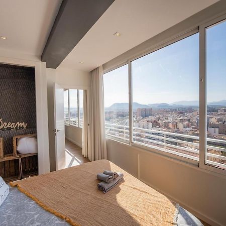 Charming Downtown Skyscrapper Apartman Alicante Kültér fotó